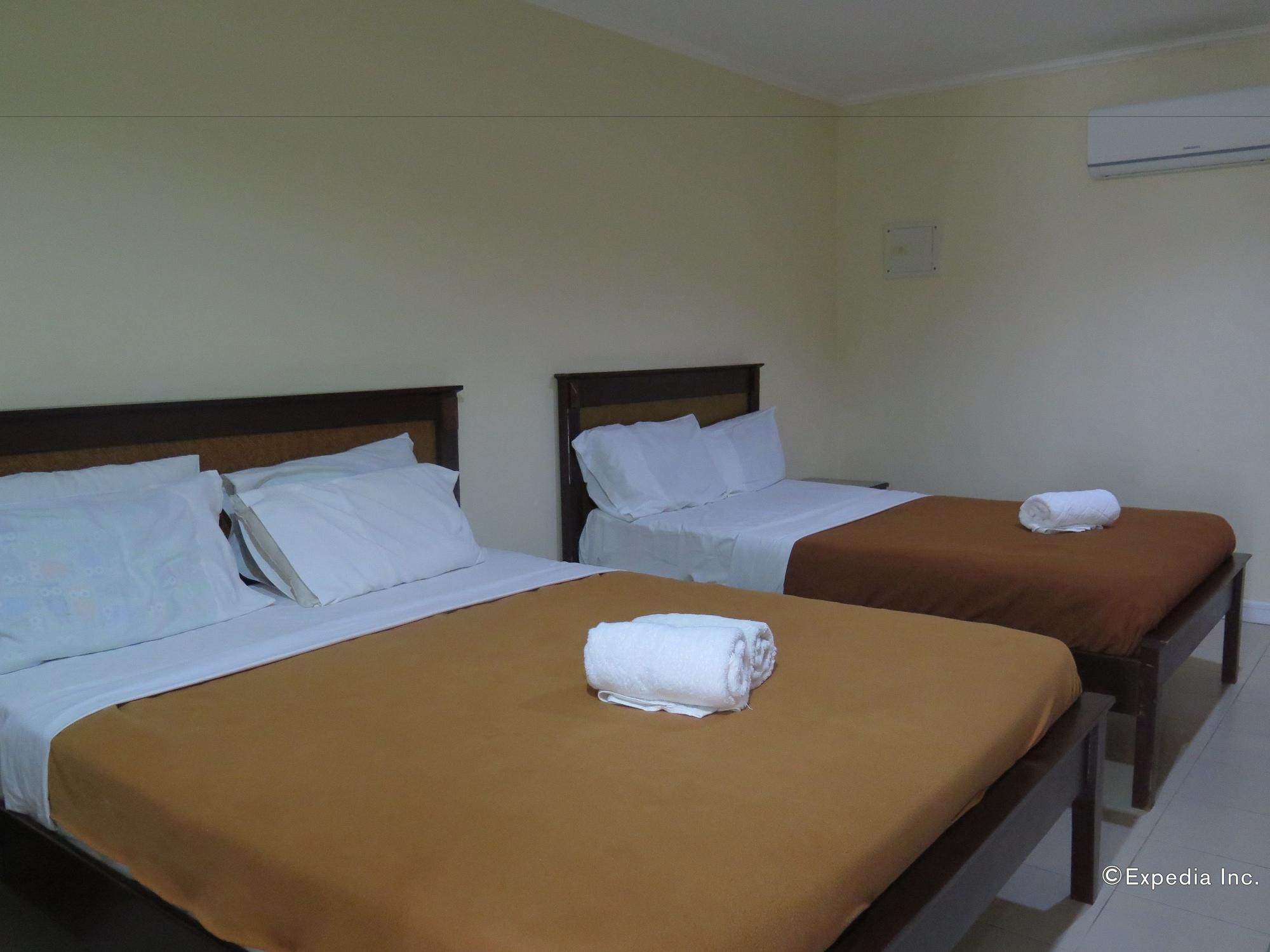 Villa Del Pueblo Inn Panglao Bagian luar foto
