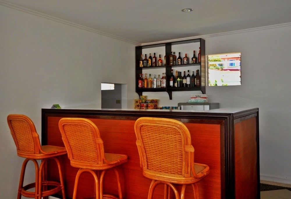Villa Del Pueblo Inn Panglao Bagian luar foto