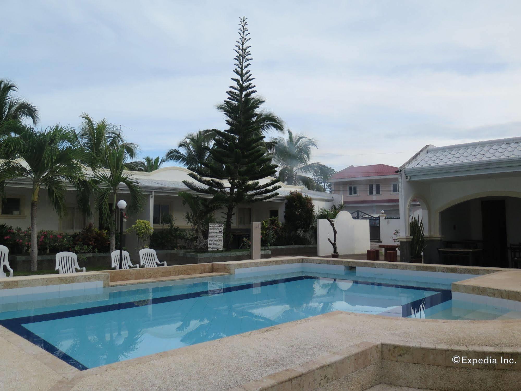 Villa Del Pueblo Inn Panglao Bagian luar foto