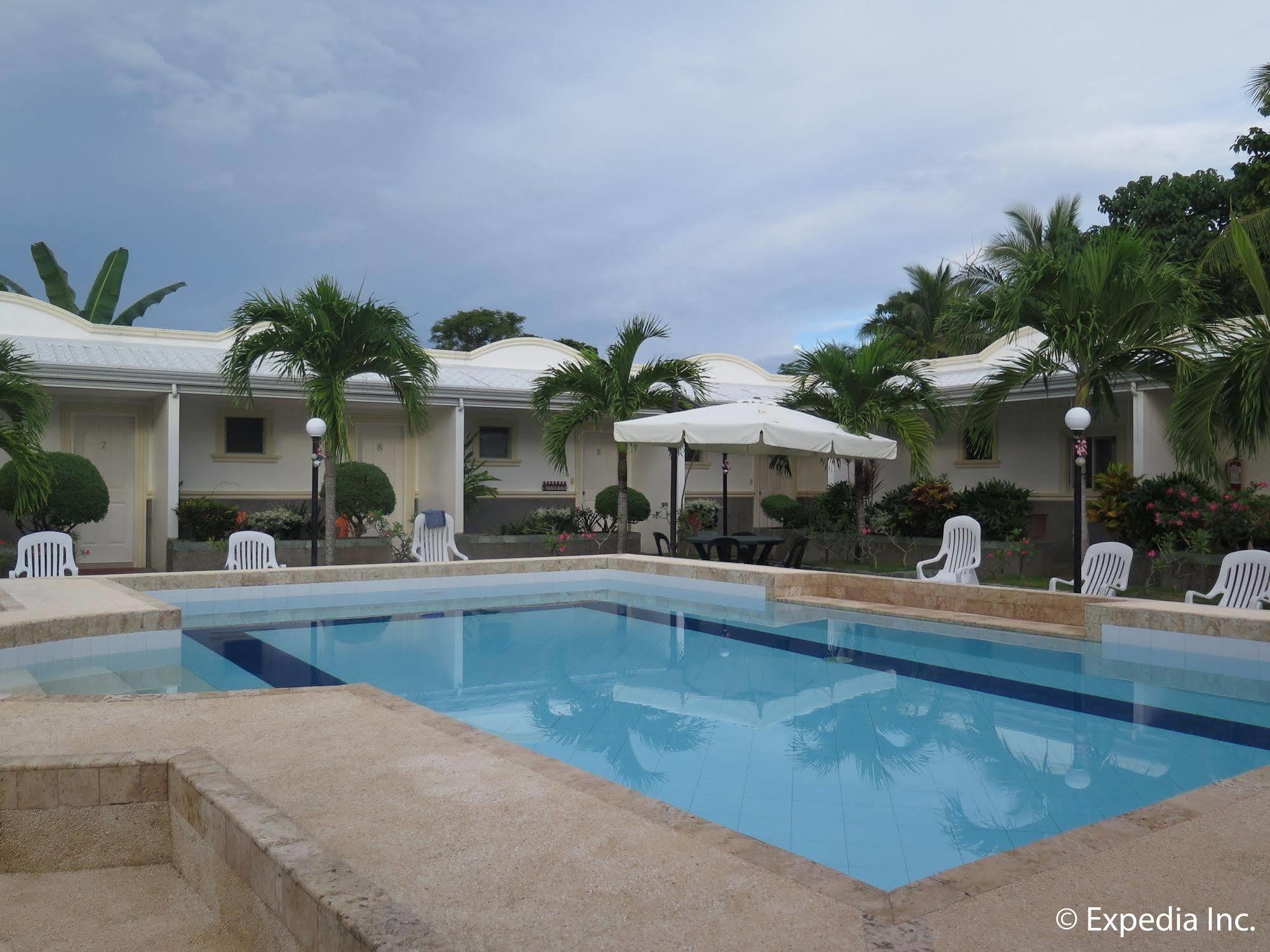 Villa Del Pueblo Inn Panglao Bagian luar foto