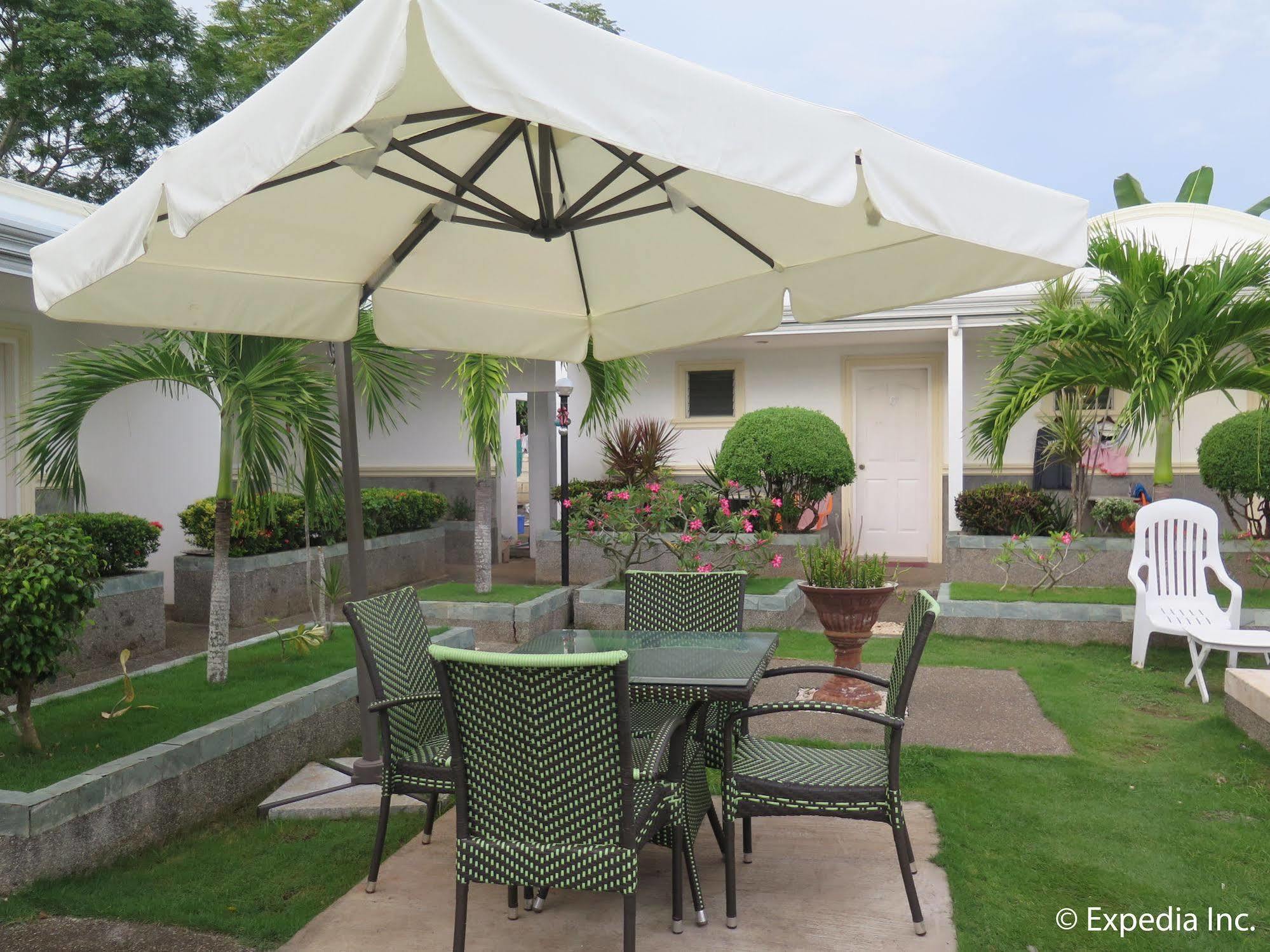 Villa Del Pueblo Inn Panglao Bagian luar foto
